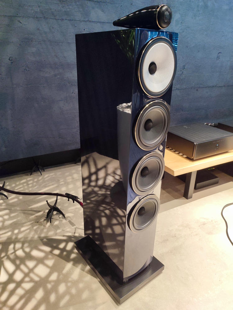 B&W 702 Signature speakers used in the AudioQuest speaker cable listening test